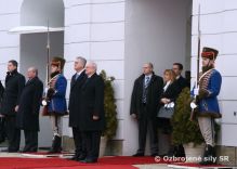 Srbský prezident pricestoval na oficiálnu návštevu Slovenskej republiky