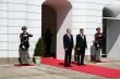 Prezident prijal poverovací dekrét